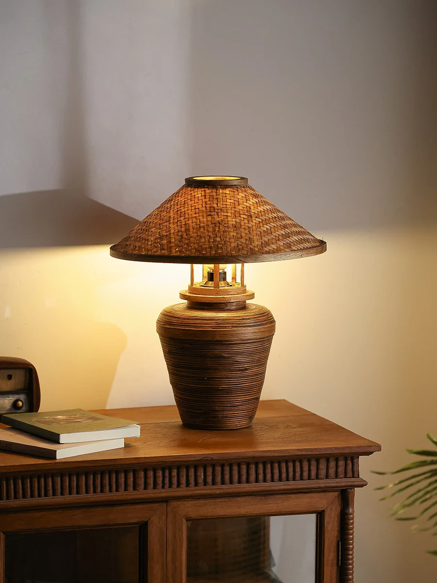 

Yili Thai Bamboo Weaving Table Lamp Living Room Bedroom Living Room Bamboo Weaving Thai Style Clubhouse Hotel Restaurant Decorat