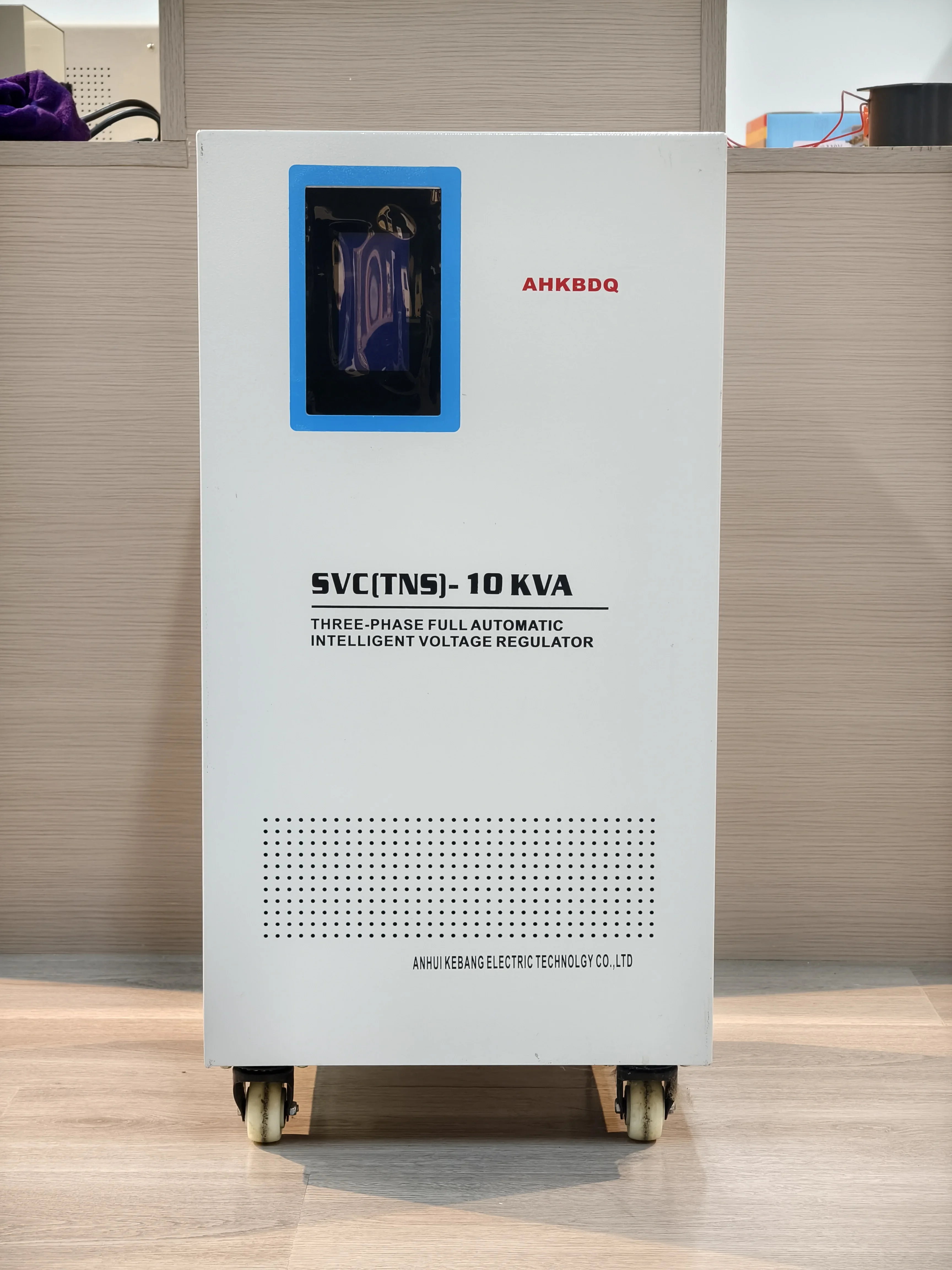 

10KVA 380V Three Phase Automatic Voltage Stabilizer