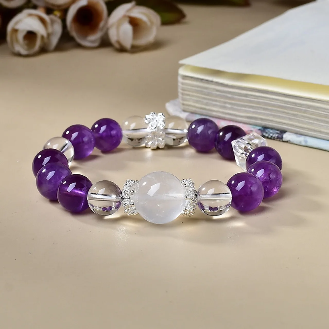 الجمشت الطبيعي الحليب الأبيض كريستال سوار المرأة الخفيفة الفاخرة الأزياء محظوظ سوار سوار، هدية