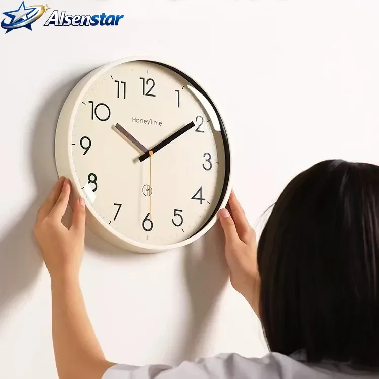 Classic Living Room Portable Clock Hanging Clock Wall Mounted Ultra Quiet Quartz Clock Practical Home Decoration Bedroom