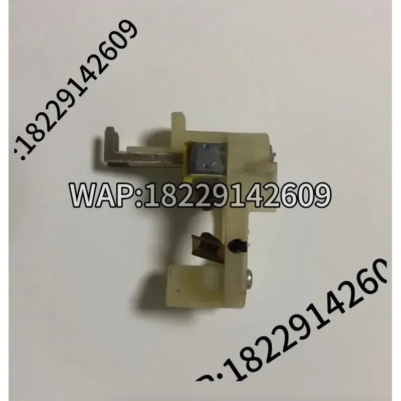 1PC Window Glasses Lift Motor Carbon Brush for Sylphy Window Regulator Motor Repairing