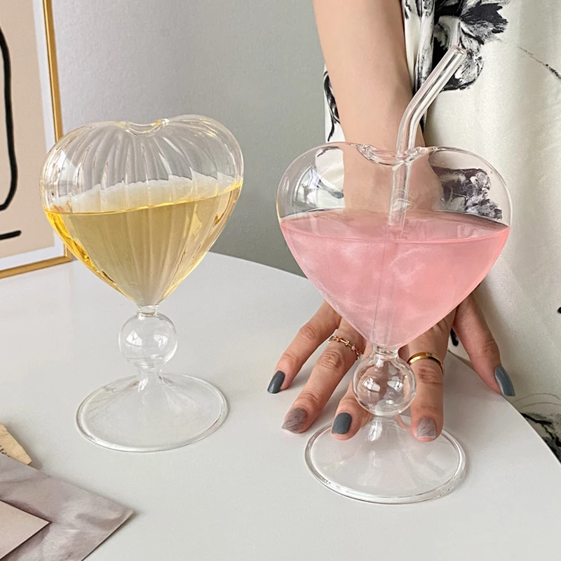 

Boutique Creative High Appearance Level Love Straw Glass Drinking Water Drink Juice Coffee Cocktail To Friends Customers Gift