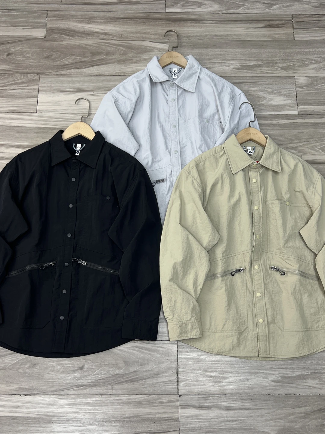 

Bei Tie Outdoor Men's Loose Fit Faionable Urban Sle Windproof Wear-resistant Waterproof Jaet Zipper Decoration