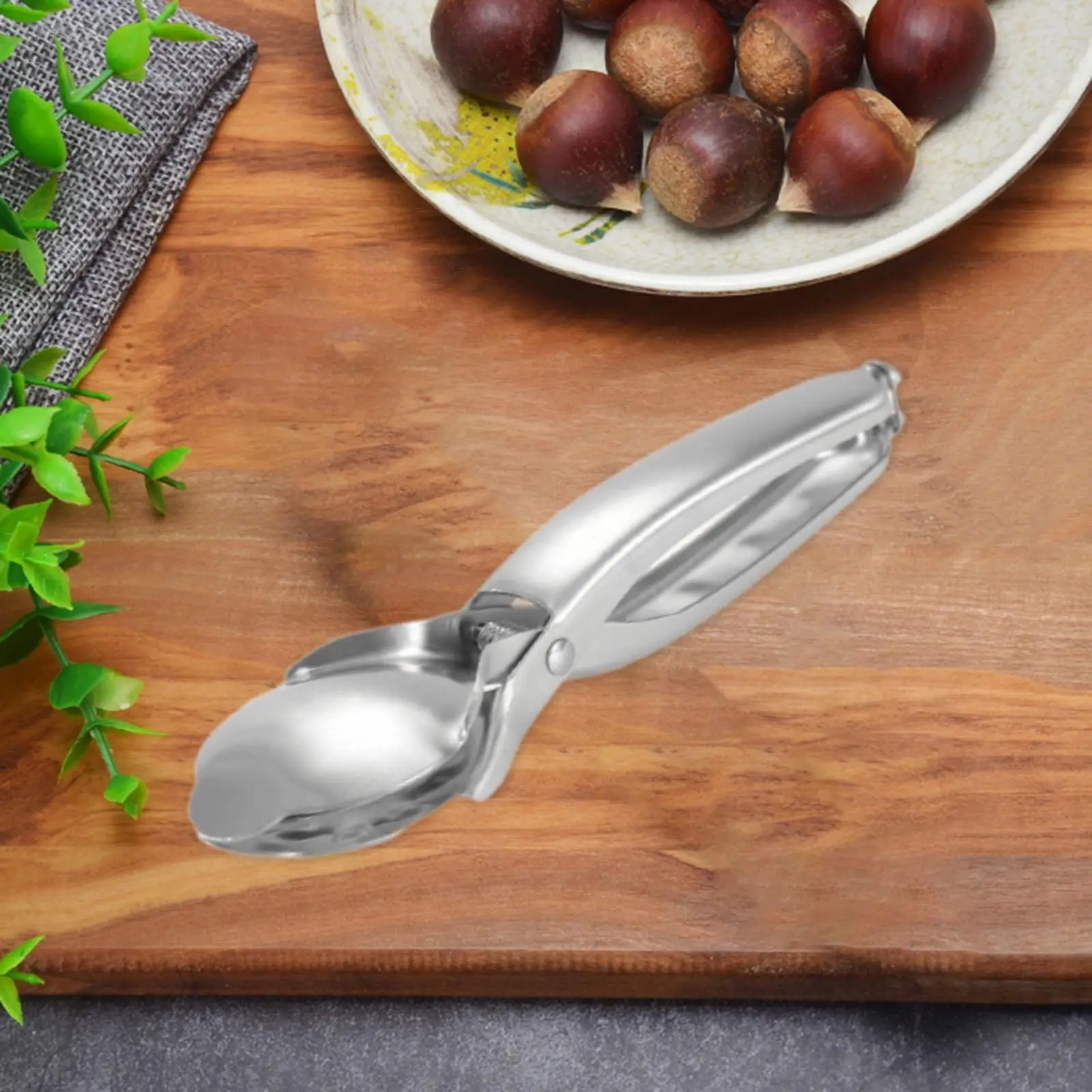 Protable Nutcracker Chestnut Clip Chestnut Cutter Tool Kitchen Tool Walnut Pliers Multifunctional Pistachio Nut Opener