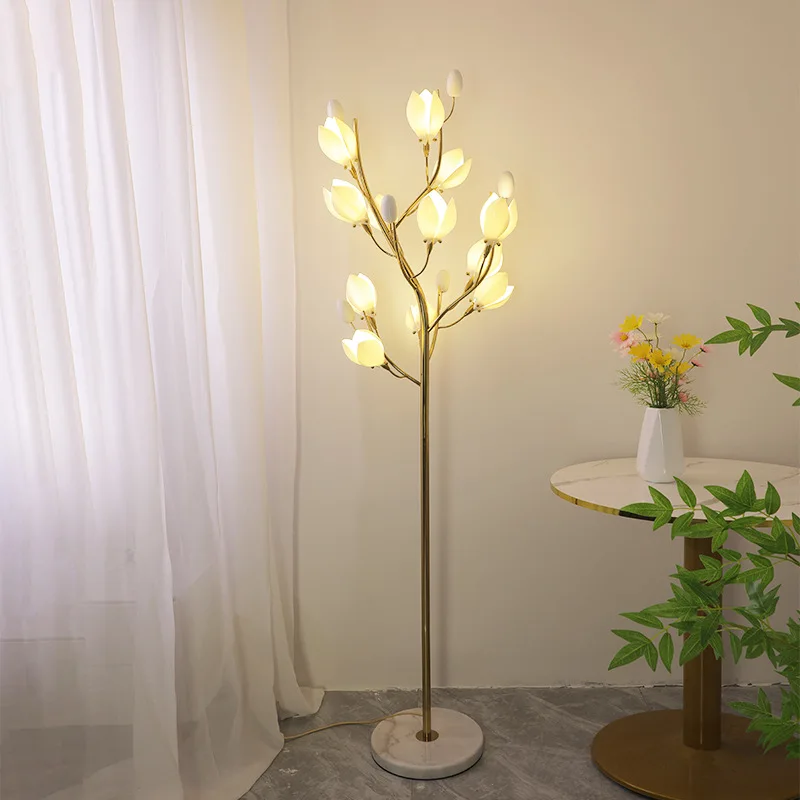 Modern wrought iron magnolia flower shape adjustable height floor lamp luxury gold LED ambient light suitable for bedroom