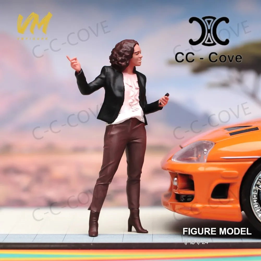 Fine Painted Miniatures 1/18 1/24 1/43 1/64 1/87 전화 그림 모델 장난감을 들고 자신감있는 흑인 여성 선물보기 장식