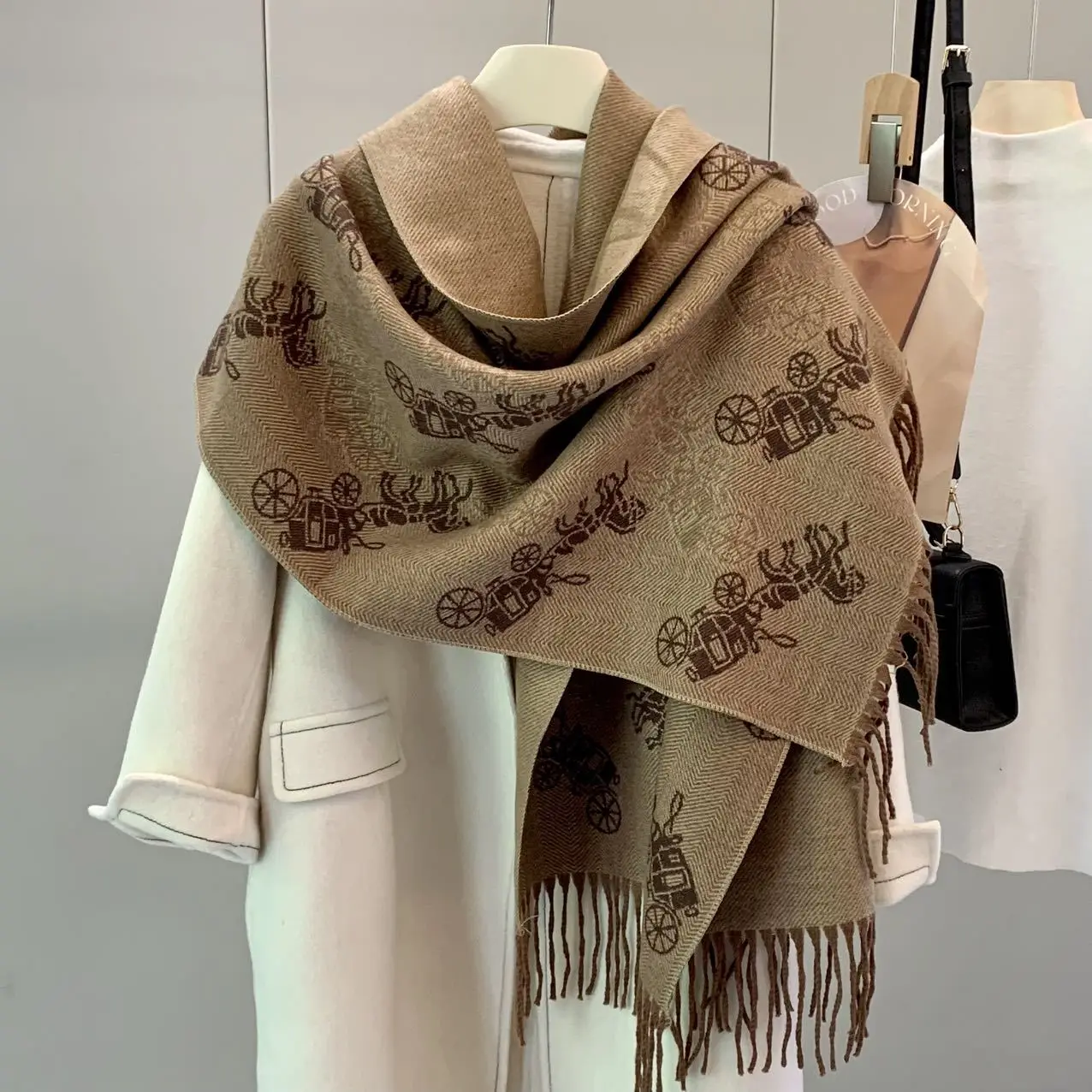 

Новый роскошный зимний шарф, кашемировые длинные шарфы с бахромой, высокое качество, женская утепленная шаль, женский теплый шарф из пашмины