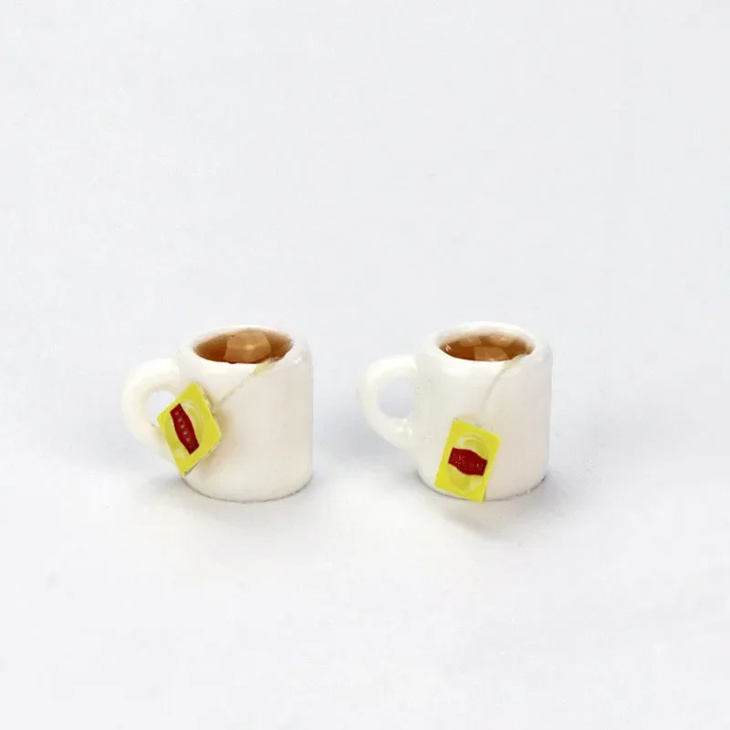 2Pcs 1/12 Dollhouse Miniature Accessories Mini Resin Red Black Tea Cup Simulation Drinks Model Toys for Doll House Decoration