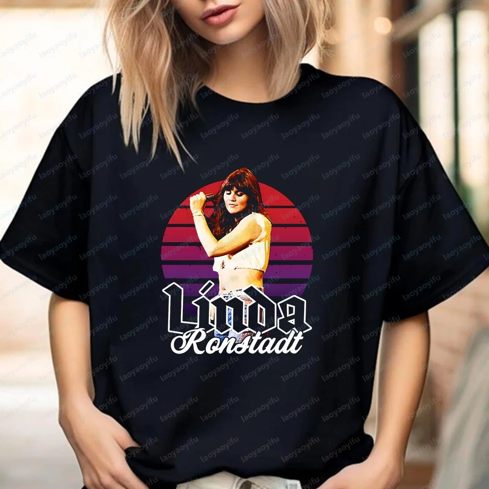 Linda Ronstadt - Casual Fashion Fun Crazy Neutral Classic Short-Sleeved T-Shirt for Both Men and Women (Universal Fit)