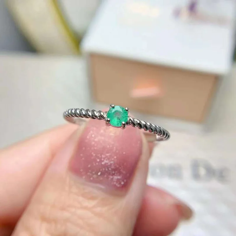 

YULEM Classic Emerald Ring for Daily Wear 3.5mm Natural Emerald Silver Ring 925 Sterling Silver Emerald Jewelry Gift for Woman