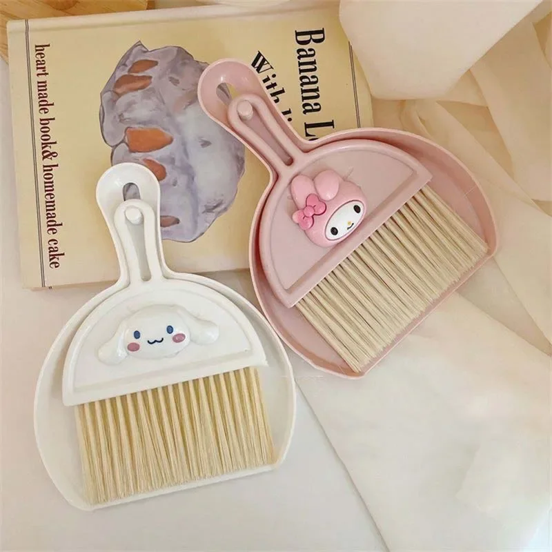 Miniso Sanrio My Melody Cinnamoroll Pom Pom Purin Cartoon Desktop Cleaner Set Mini Broom Dustpan Keyboard Brush Gift