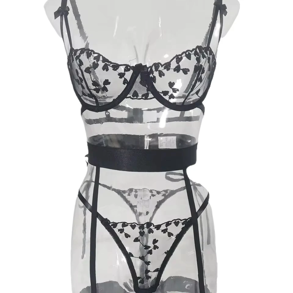 Western New Erotic Heart Embroidery See Through Bra Womens Seductive Underwear Apparel Womens Seductive Sexy Lingerie Set