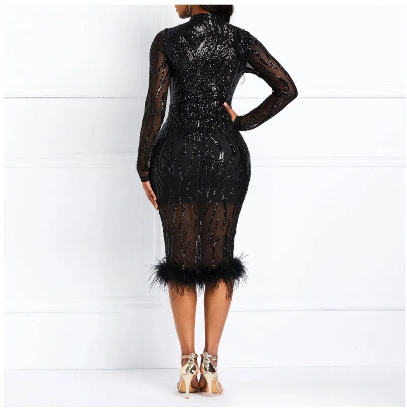 เสื้อไหมพรมผู้หญิงแบบยาว คอสูง ทรงเข้ารูป มีเข็มขัด สีทอง ประดับมุก  สำหรับใส่ทำงาน  ปี 2025