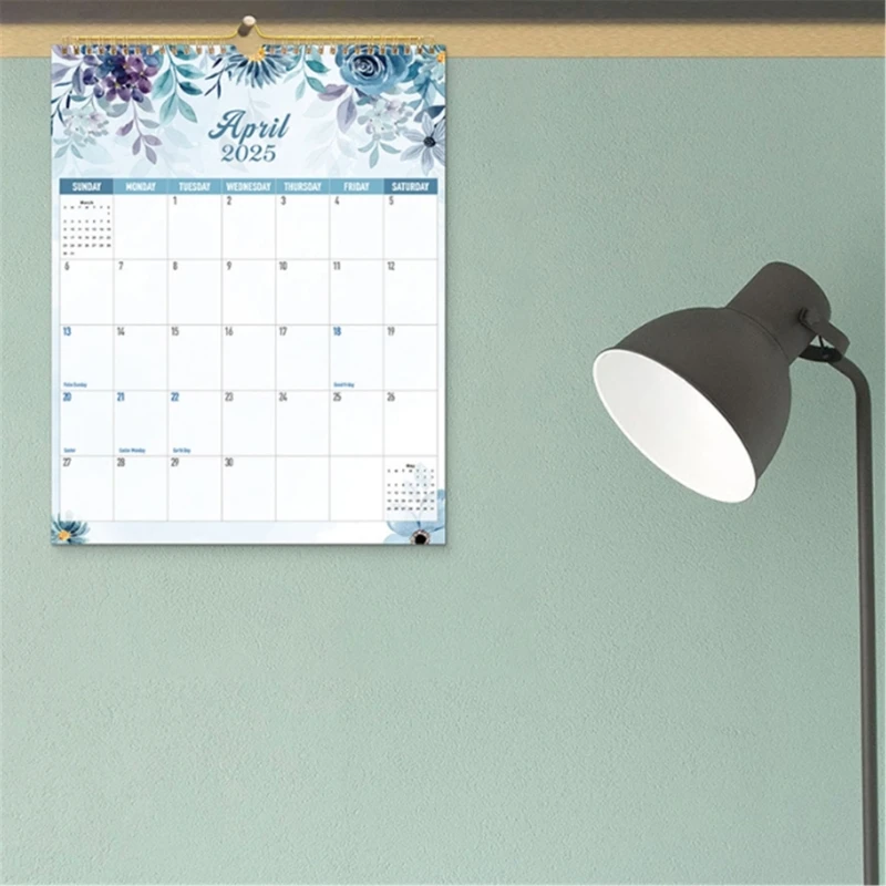 Календарь на 2025 год. Простой еженедельник. Настенный календарь на 2025 год для студентов и учителей K1KF.