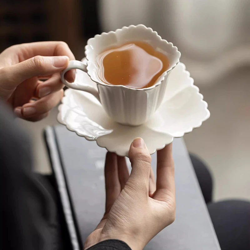 Juego de tazas de café Vintage de lujo, tazas de café, vasos de cocina, comida, nuevo hueso, porcelana de China, flor, par de té, marca barata al por mayor