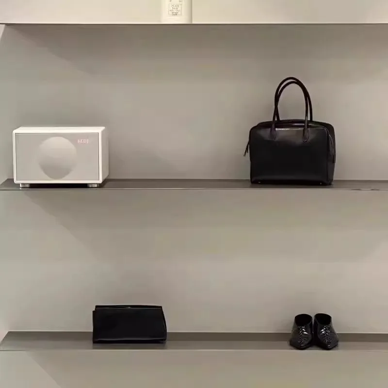 Clothing store, bags, shoes, shelves, solid walls, multi-layer shoe display racks, live stream display racks
