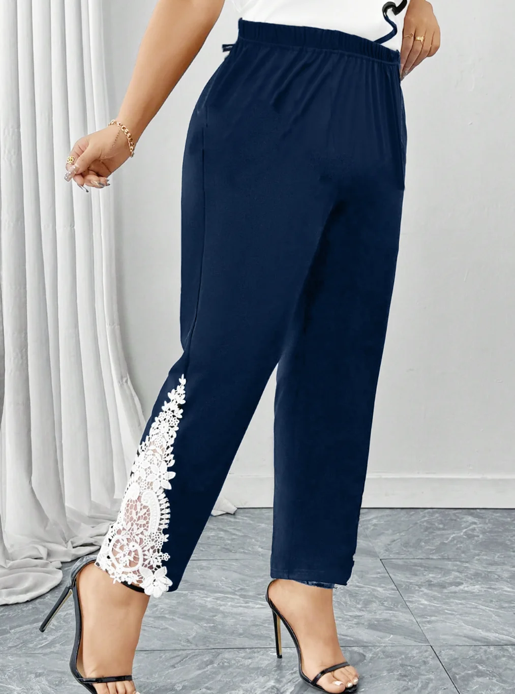 Celana ramping elastis bordir Eropa dan Amerika, elegan, modis, kasual, olahraga luar ruangan, melangsingkan dan serbaguna