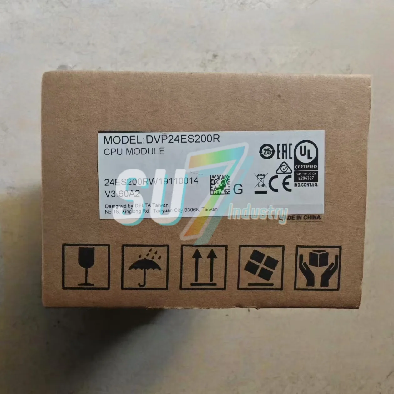 

Модуль ПЛК новый в наличии DVP24ES00R2 DVP24ES200R