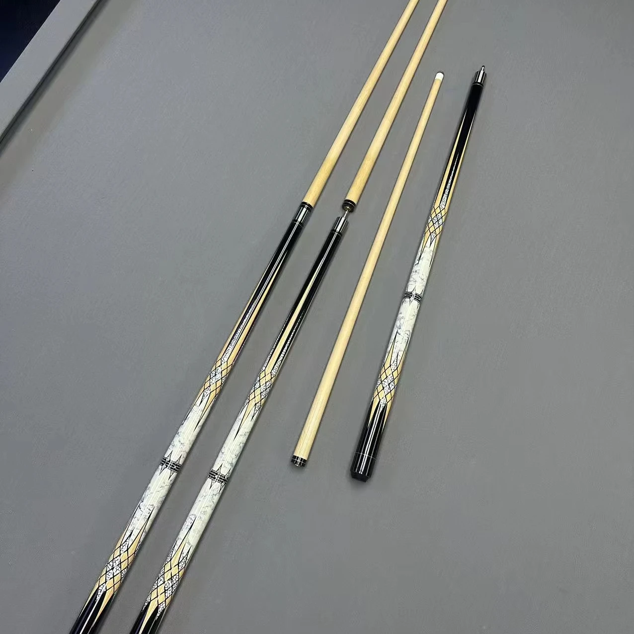 hit productHigh-end Red Panther Pool Cue   Hot Sale - 57.52in 1/2 Split Stick with  13mm Tip Maple Wood Billiard Cue
