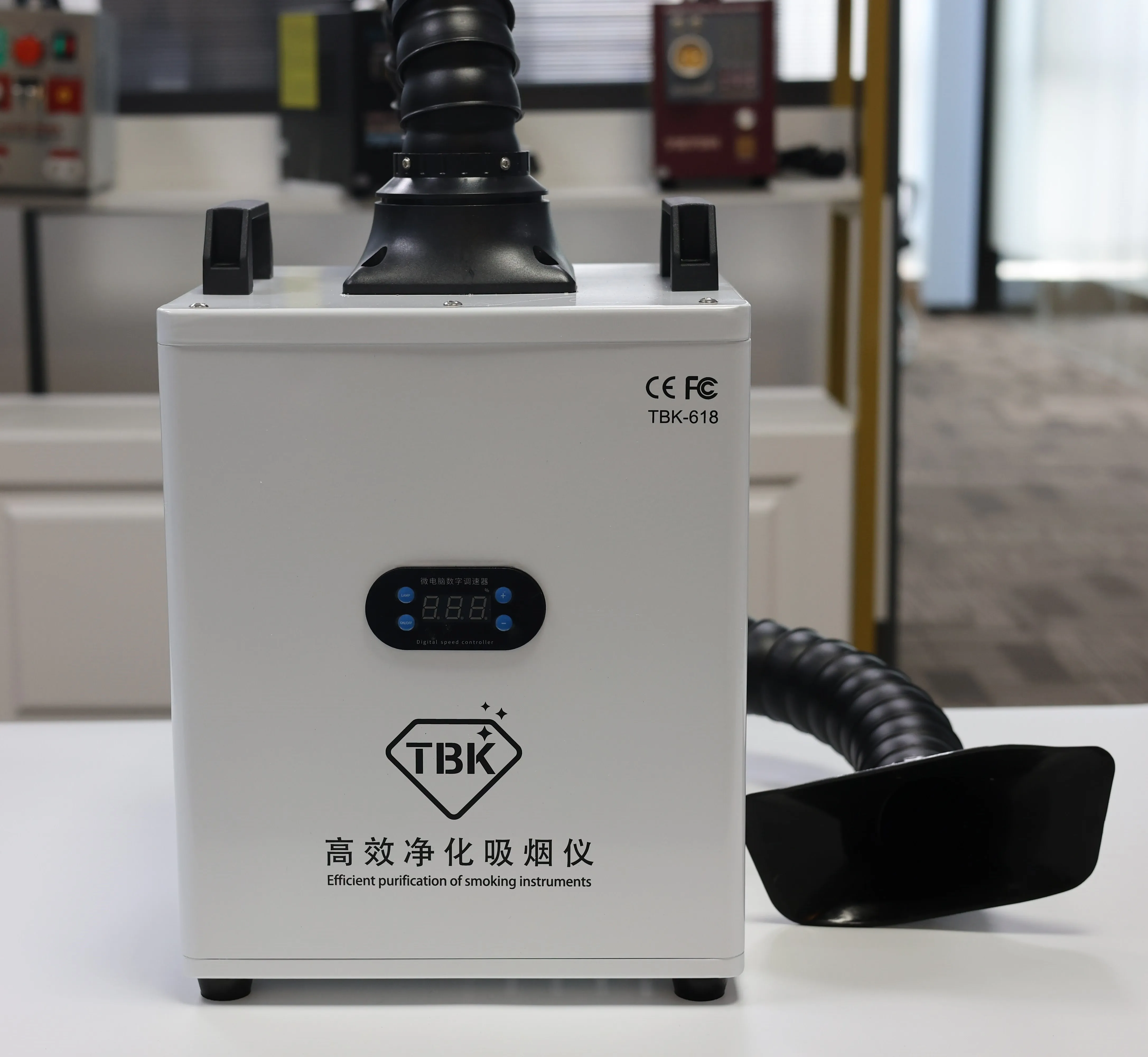 TBK-618 Smoking Instrument Welding Smoke Fume Extractor Laser Dust Smoke Purifier Cleaner Fume Extractor Purification TBK 618