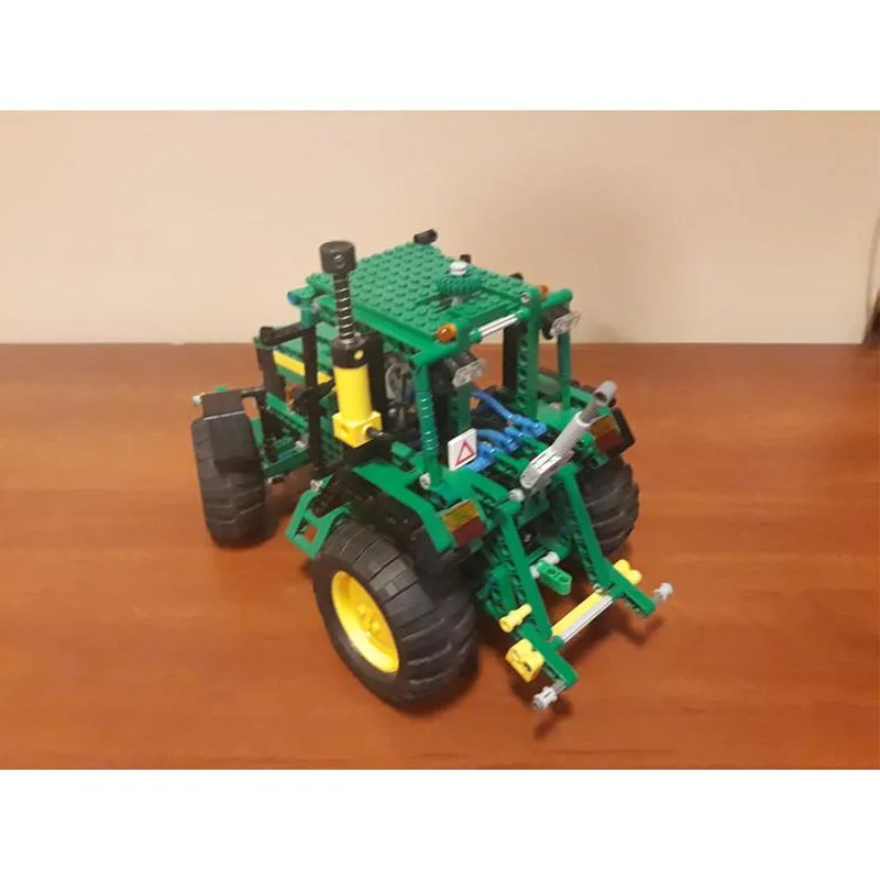 MOC-70534 Green Agricultural Transport Tractor Assembly Splicing Building Block Model 912 Building Block Parts MOC Creative Toys