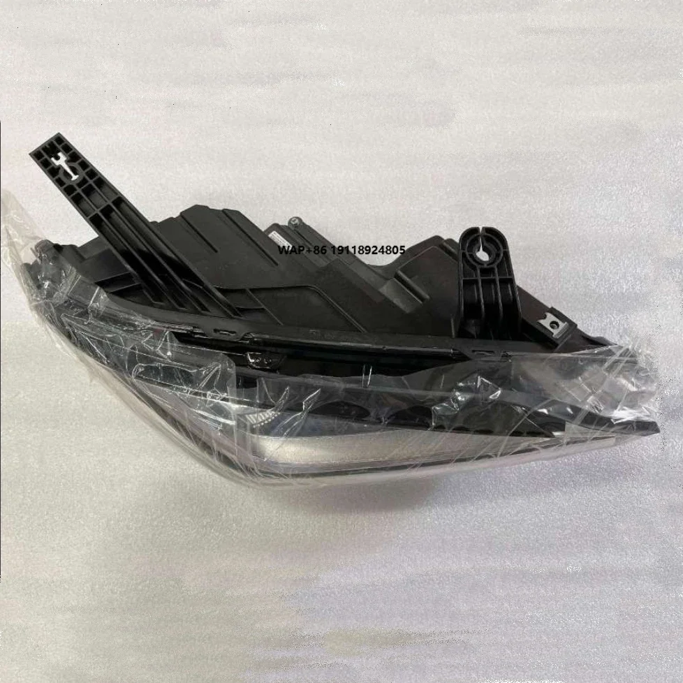 

Wholesale Price Auto Parts Right LED Headlight for E2 Oe 13616398-00