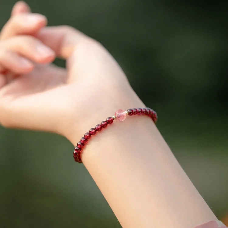 Garnet Bracelet Girls Ins Niche Design Small Particle Single Circle Bracelet Red Pomegranate Good Luck Beads Student Bracelet