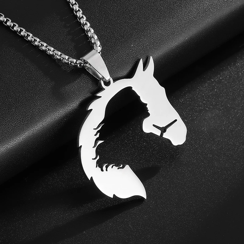 Exquisite Titanium Steel Horse Head Animal Necklace Suitable for Men and Women Fashion Pendant Hip Hop Trend Party Jewelry