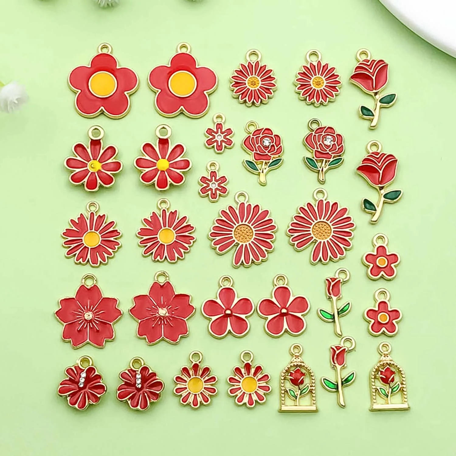 30 Uds. De dijes de flores rojas esmaltadas, rosas de aleación, flor, Margarita pequeña, colgantes de girasol para accesorios de fabricación de joyas DIY