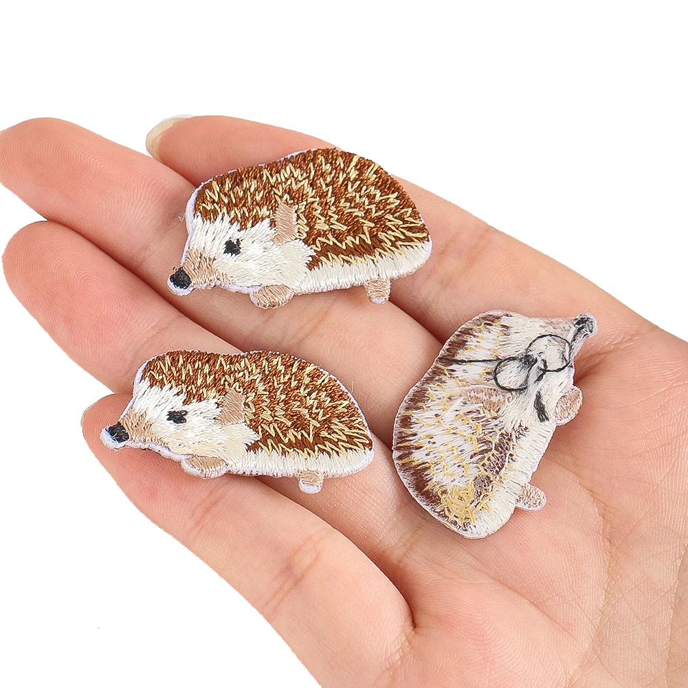 Mini Hedgehog Embroidered Iron-On Patches Cute Wildlife Appliques for Children's Clothing DIY Crafts and Accessory Decorations