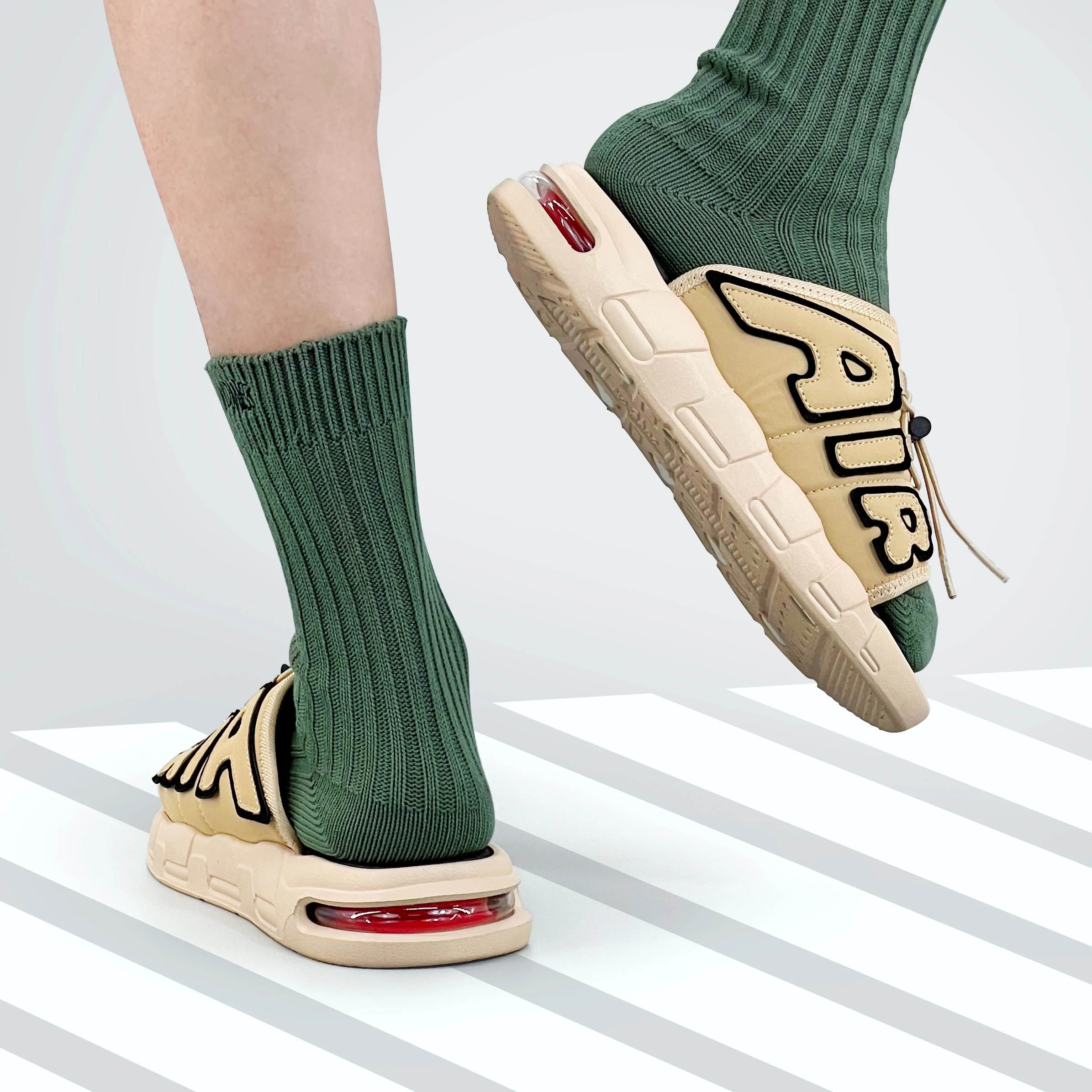 Thumbnail 3 - #70 Flip Flops Comparison Guide