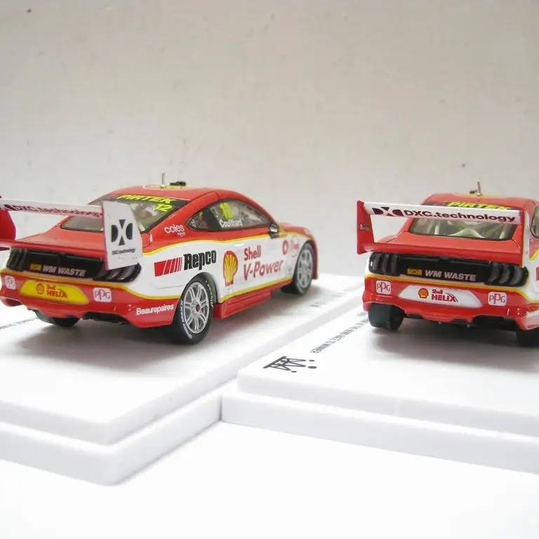 Equipo de carreras de Ford Mustang GT Shell V-POWER AUTÉNTICO a escala 1:43 fundido a presión # 12/ # 17 2 Taiwán aleación coche modelo coleccionable juguete para regalo