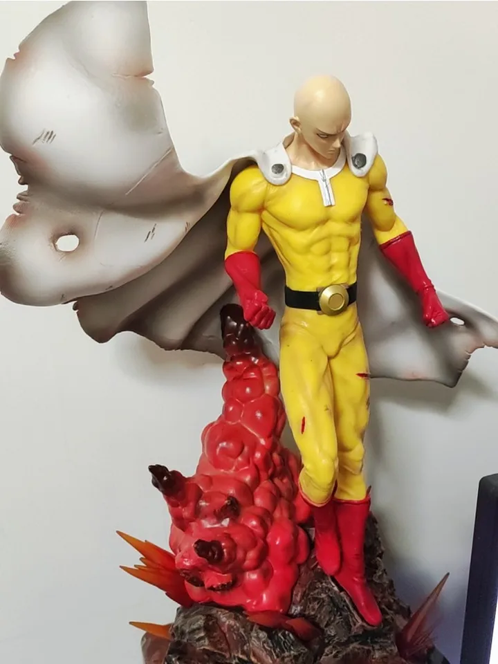 SAITAMA FIGURINE ONE PUNCH MAN McFARLANE TOYS 18 CM