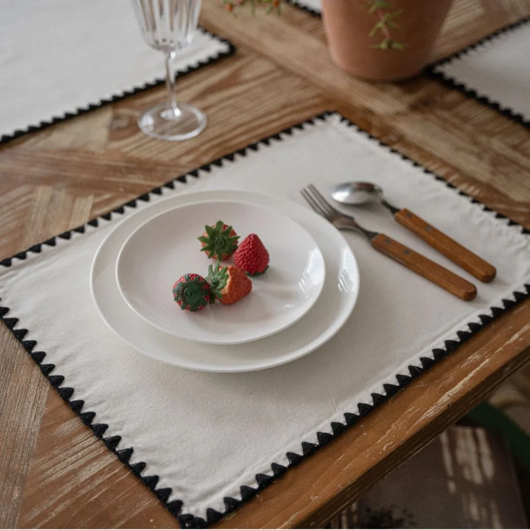 Place Mat Cotton and Linen Plain Colored Dining Mat Embroidered Insulation Mat Beautify Decorate Solid Color Tablecloths