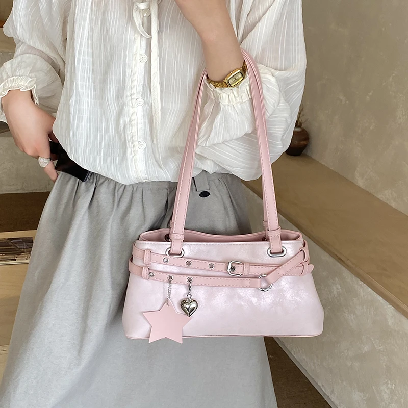 

2026 Spring New Y2K Style Single Shoulder Bag for Girls Retro Pendant Deco Tote Bags Spicy Girl Vintage PU Shoulder Armpit Bag