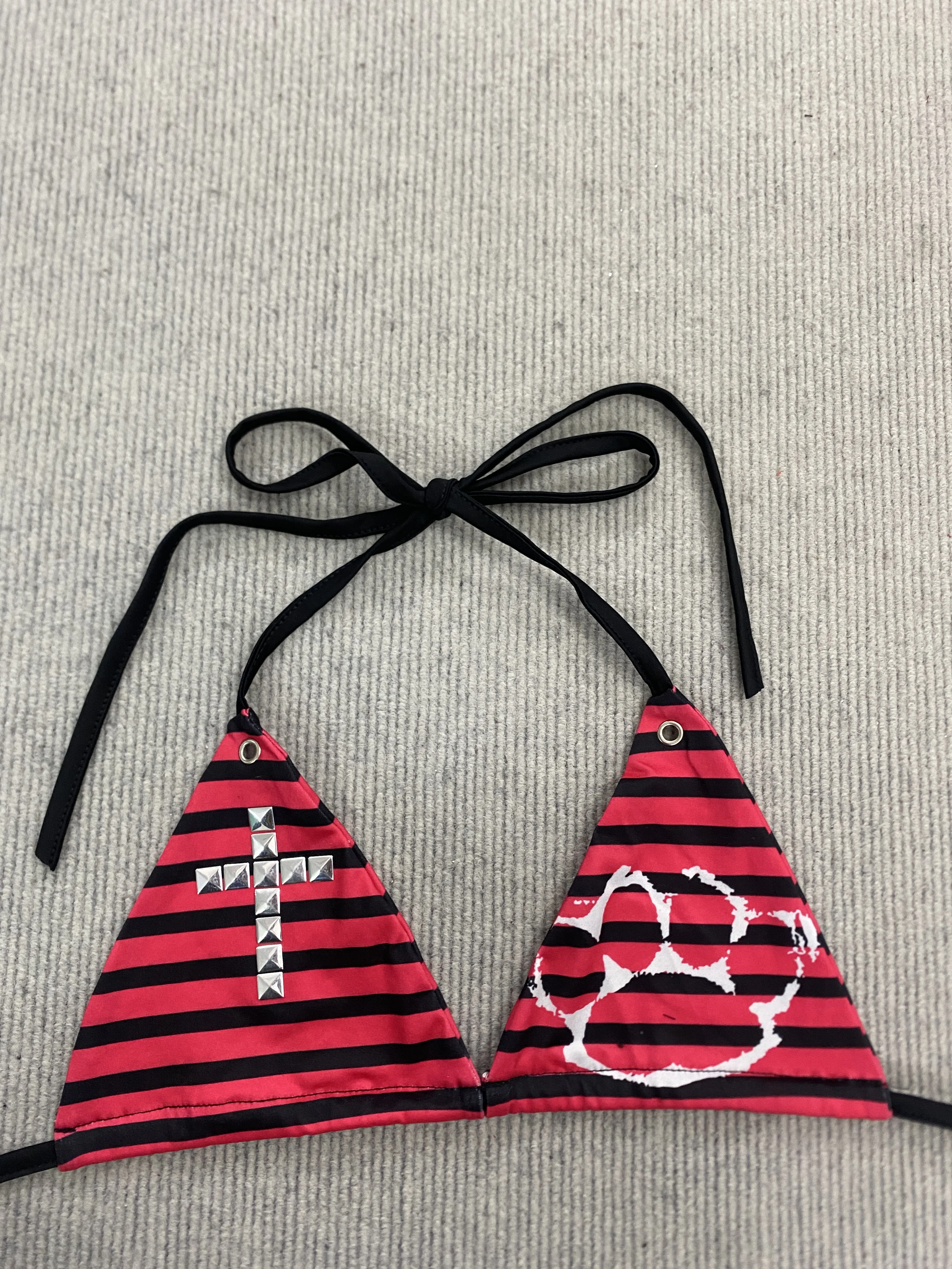 Y2K European American Red Black Stripe Print Cross Harajuku Bikini Summer Sexy Hot Girl Sweet Cute Hanging Neck Strap Bikini Set - Image 3