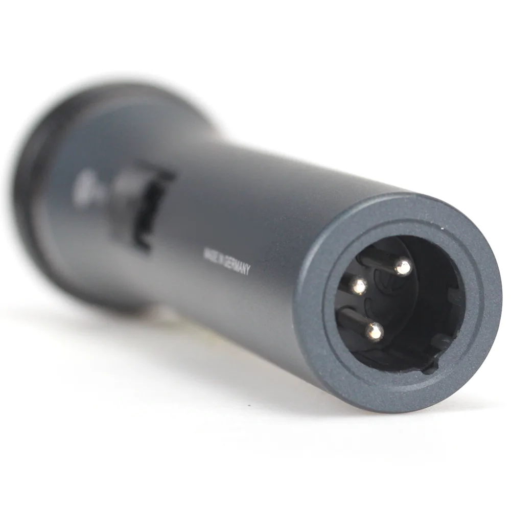 E835S e 835-S Pro Audio Cardioid Dynamic Vocal Microphone التعامل مع مفتاح تشغيل/إيقاف #4