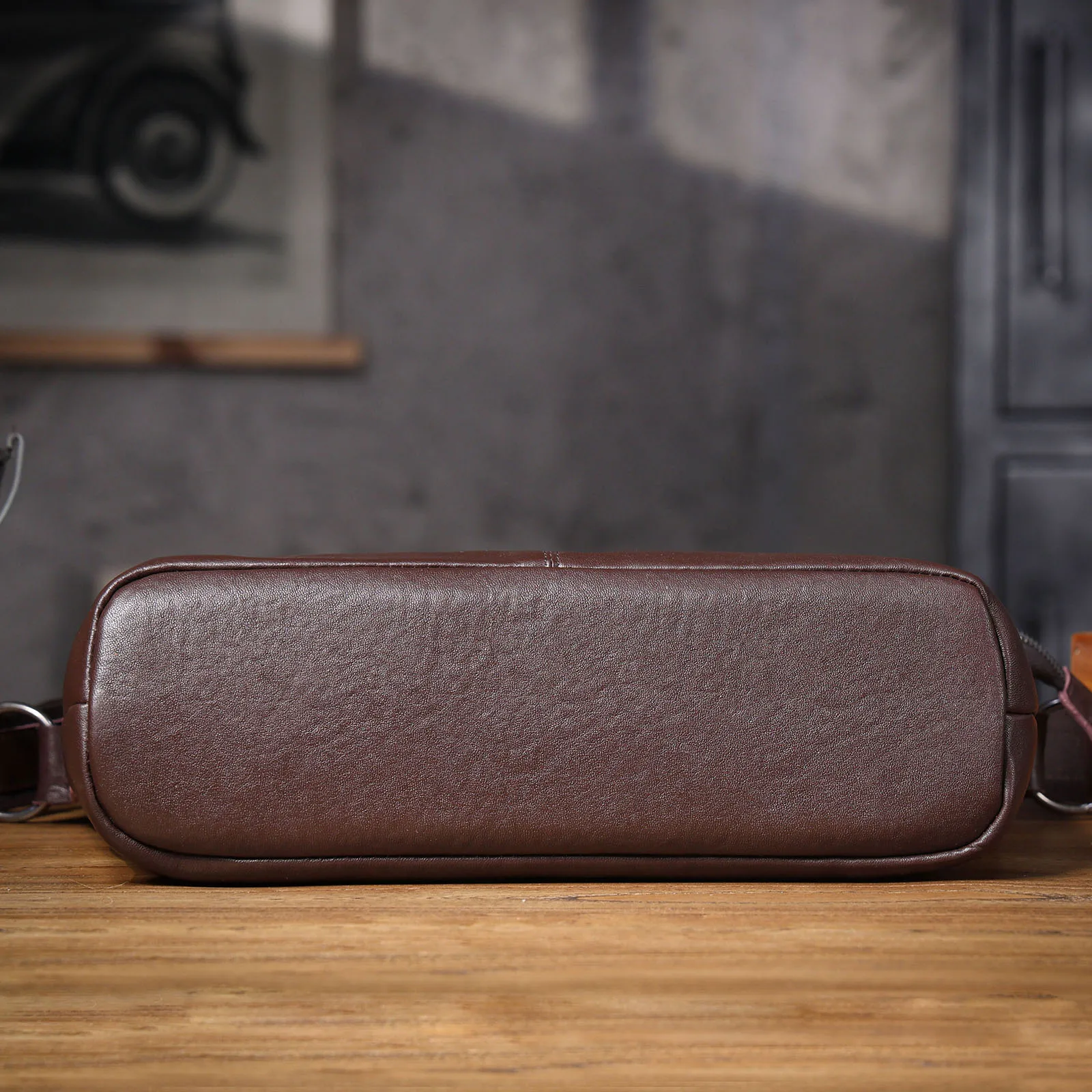 Echte Leder-Umhängetasche für Herren, Crossbody-Laptoptasche, einfache Rindsleder-Tasche aus pflanzlich gegerbtem Leder, modisch und lässig – Detail 21