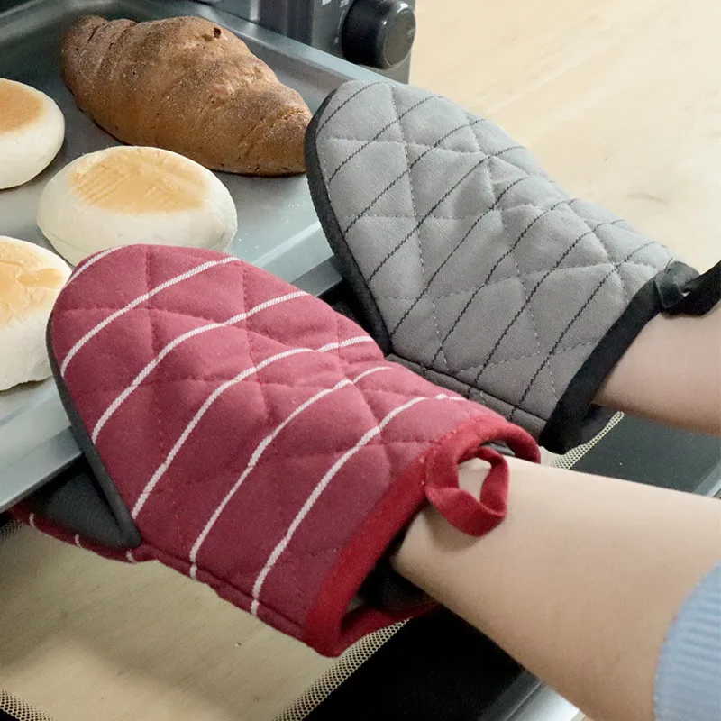 

1Pc Striped Duckbilled Thicken Cotton Baking Tool Insulation Mitt Home Kitchen Microwave Oven Glove