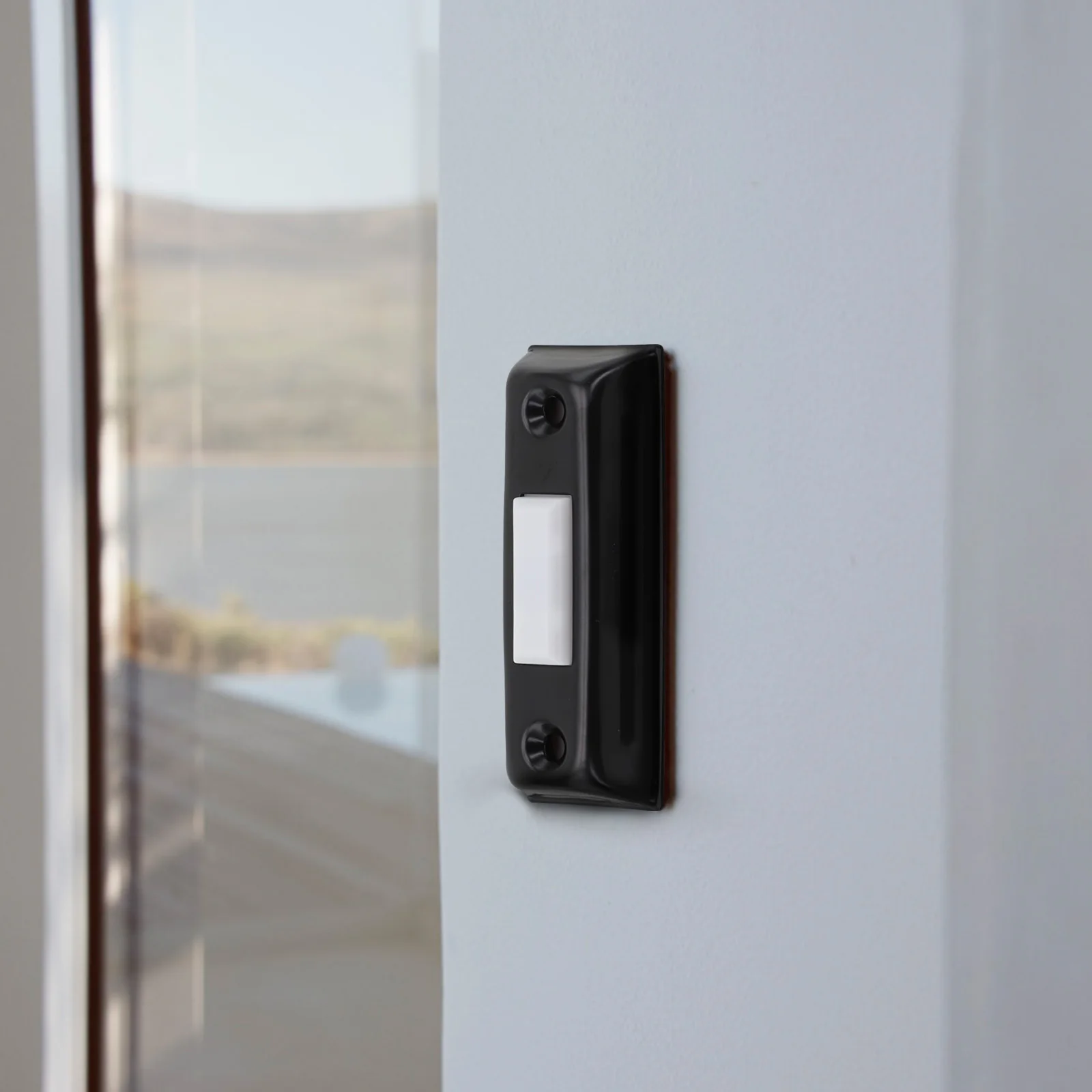 Easy Installation Easy Installation Iron Doorbell Button Easy Installation Easy Installation Features Package Content