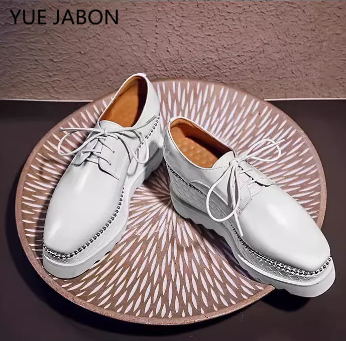 Fashion Rivet Dec Thick Sole Breathable Vulcanized Shoes Women Sneakers Patent Leather Platform Shoes Women Lace Up Casual Shoes