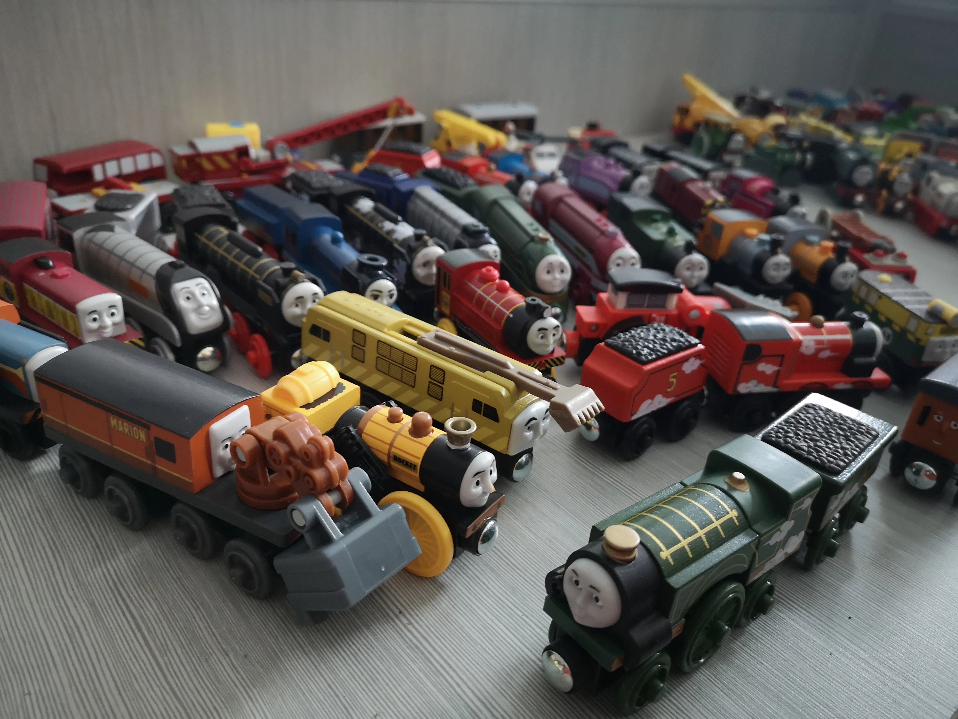 Wooden magnetic track Car Truck Accessories Toy For Kids track toy car Wood Magnetic Train