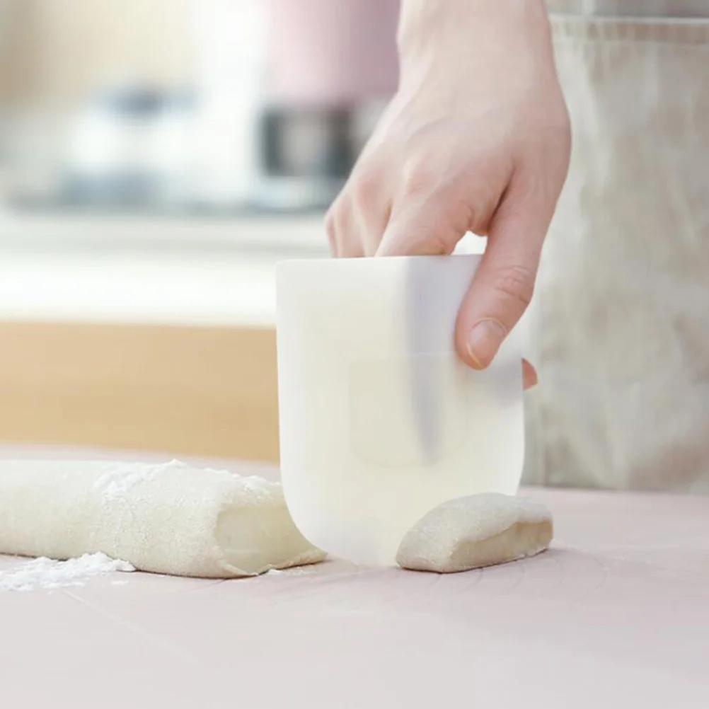 

1Set Plastic Dough Scraper Butter Scrapers Trapezoid Baking Spatulas White Cake Decorating Tools Smooth Icing Dough Cutter