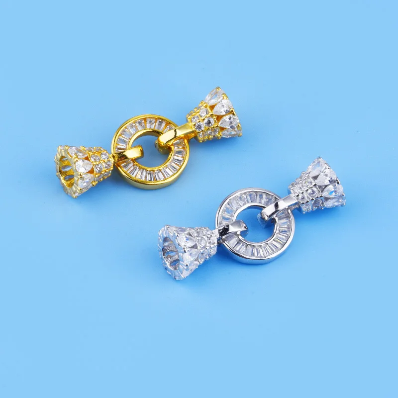 925 pure silver luxury handcrafted bracelet with diamond pendant and handcrafted connecting clasp