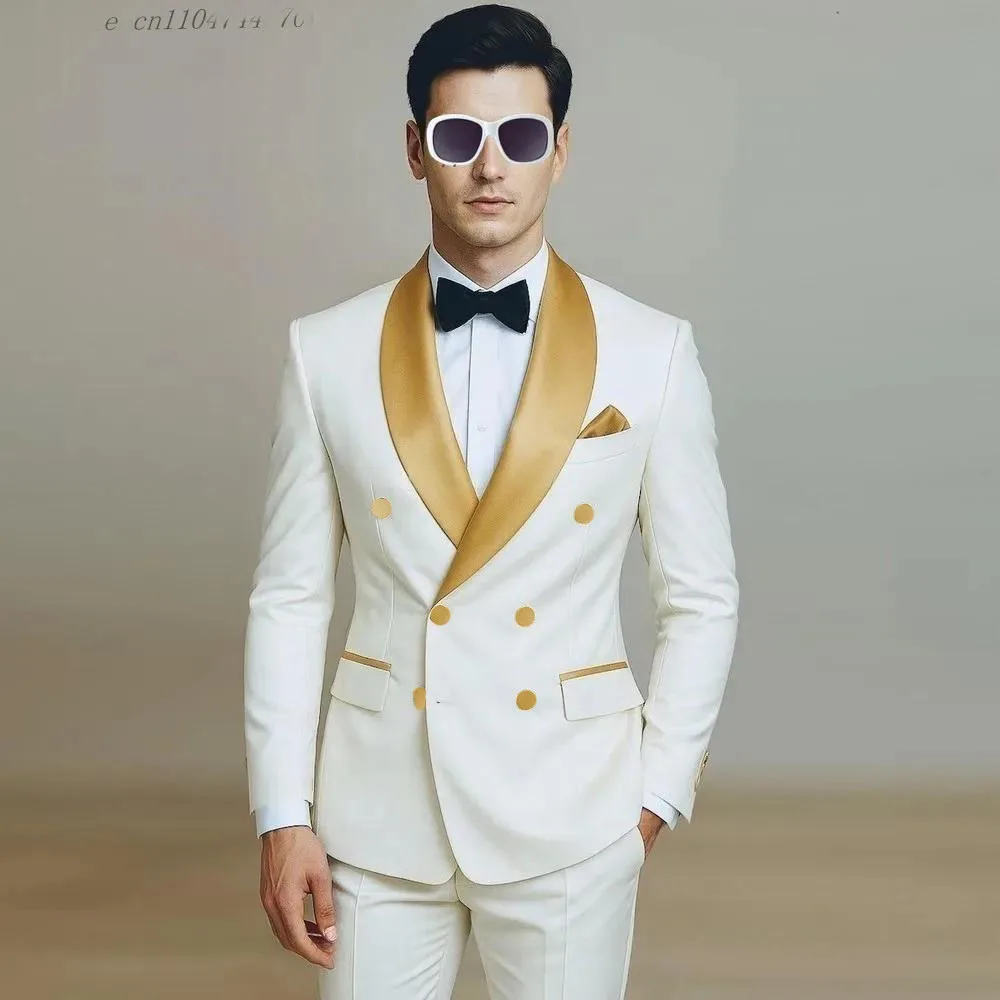 

Формальный мужской костюм, двубортный пиджак цвета слоновой кости, брюки, золотые лацканы, свадебные смокинги для жениха, приталенный наряд, костюмы для жениха для мужчин