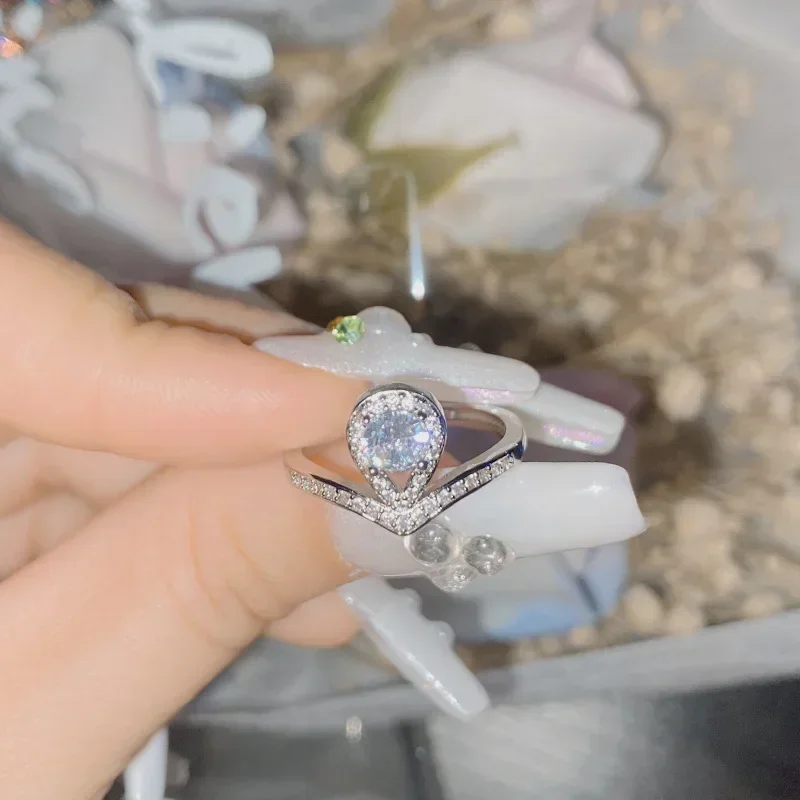 MDL مويسانيتي ستايل والولايات المتحدة سوار مويسان تقليد فاخر جديد على شكل حرف V مطلي بالذهب عيار 18 قيراط مليء بالماس #5