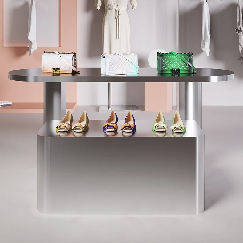 Clothing store Nakajima Tailiutai shoe store boutique display table in the middle of the live stream product high