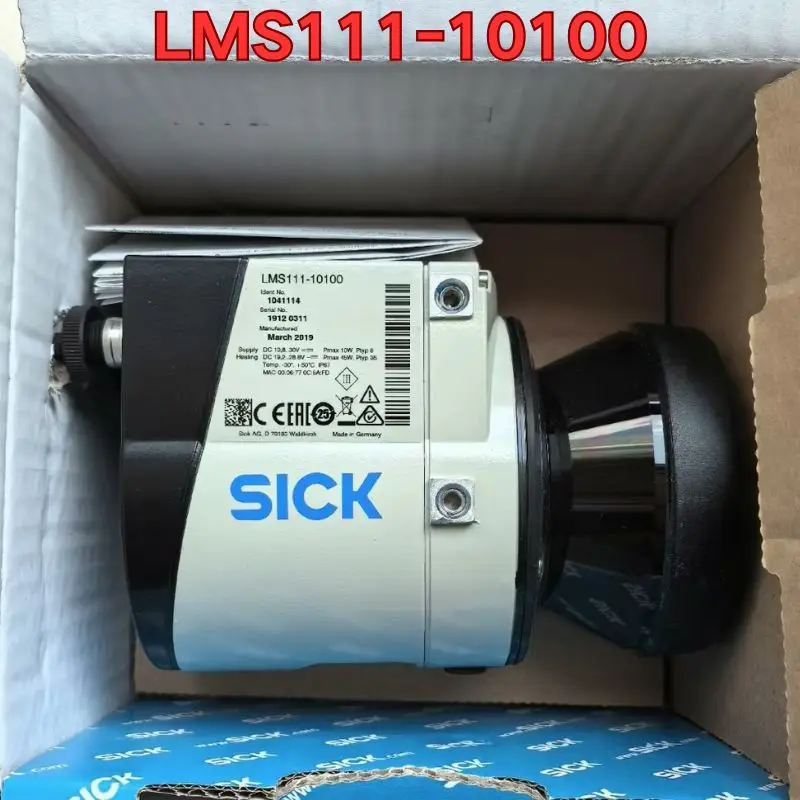 

Совершенно новый сканер LMS111-10100.
