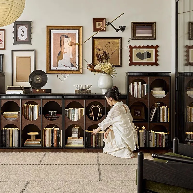 

Книжная полка в стиле ретро, напольная полка у стены, маленькая квартира, бытовой книжный шкаф, шкафчик, витрина, гостиная, стора