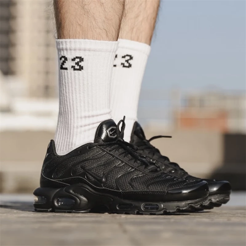 Nike Original Air Max Plus Low Men's Casual Running Shoes Retro Comfort Shock Absorption Sneakers Black